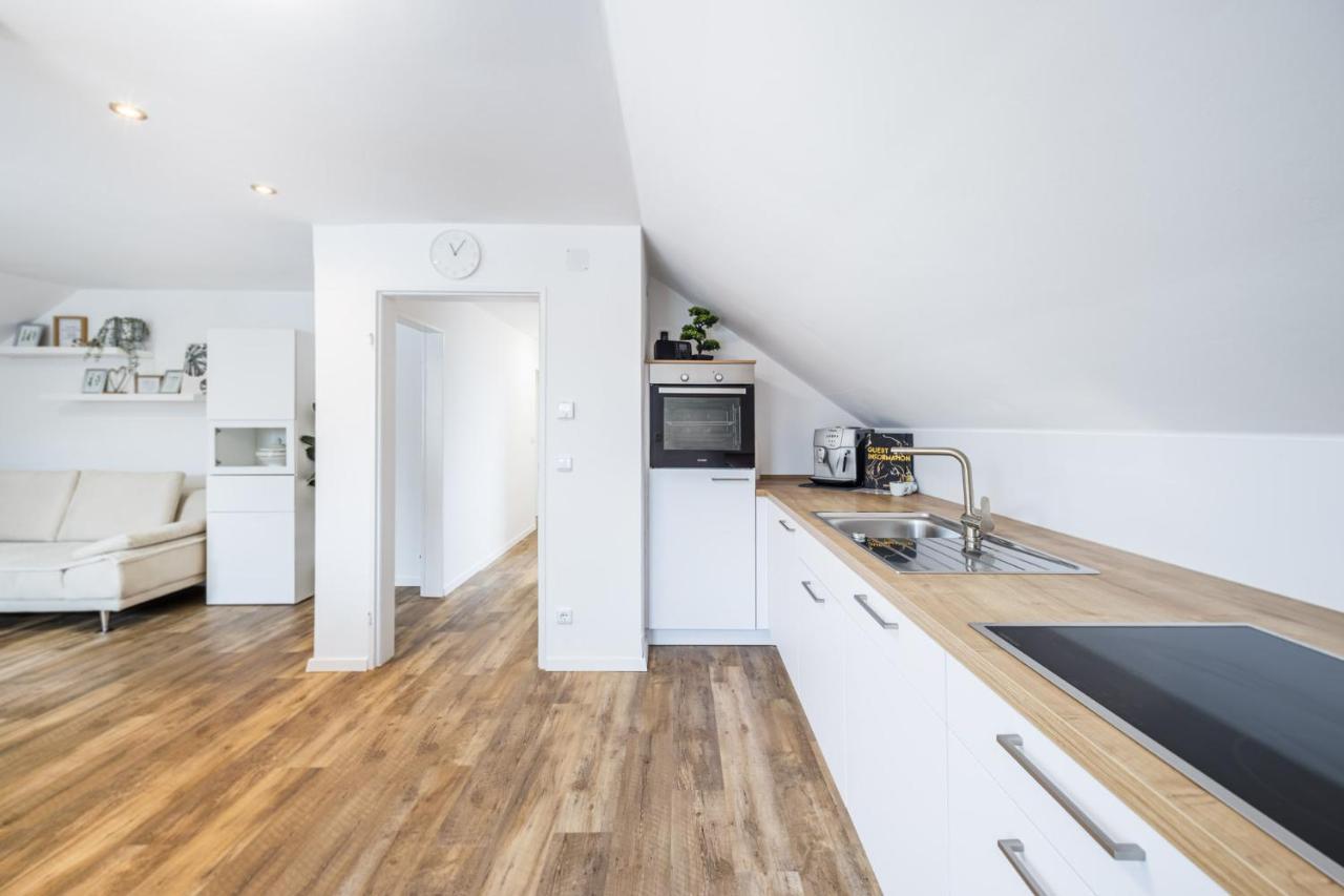 שוובמונכן Ferienwohnung Am Park In Schwabmuenchen מראה חיצוני תמונה